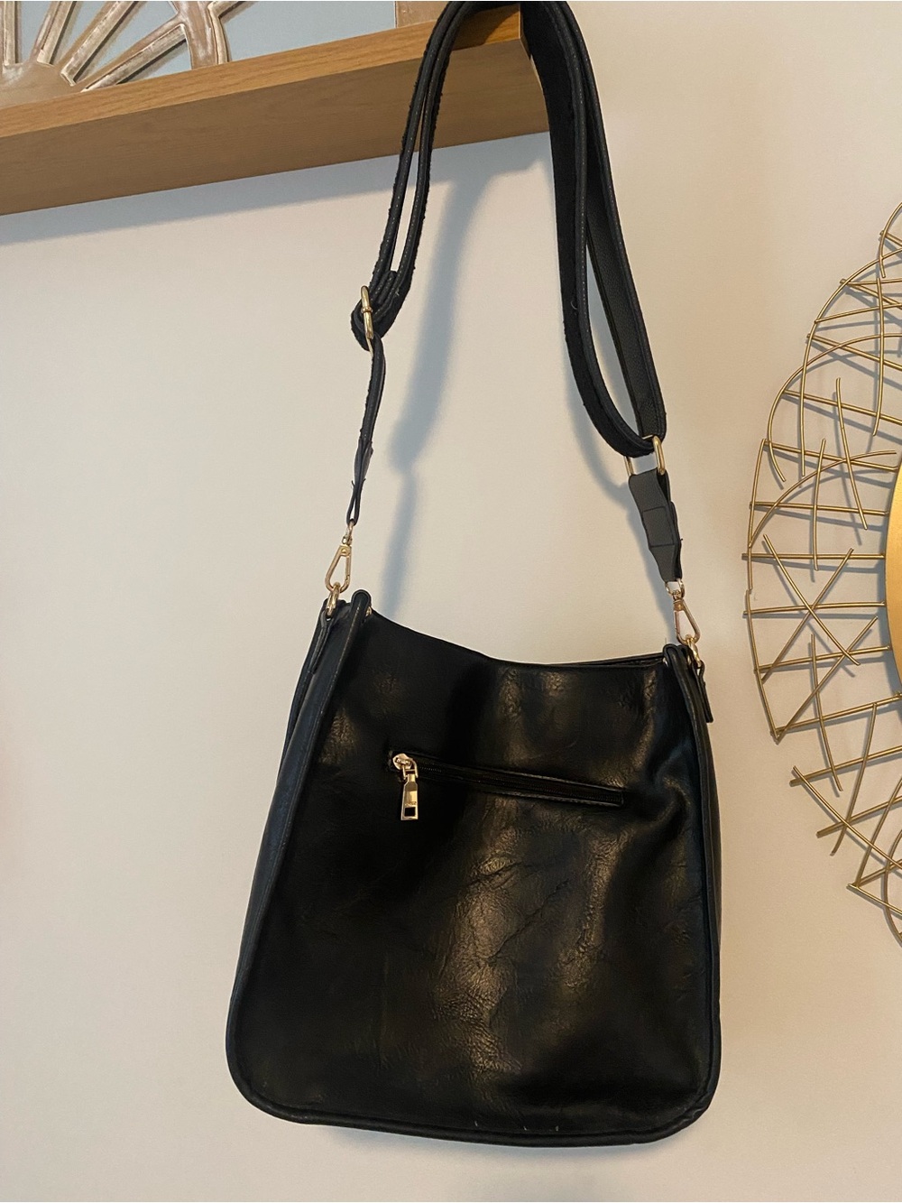 Jen & Co Crossbody Teddy Bag - Picture 7 of 10